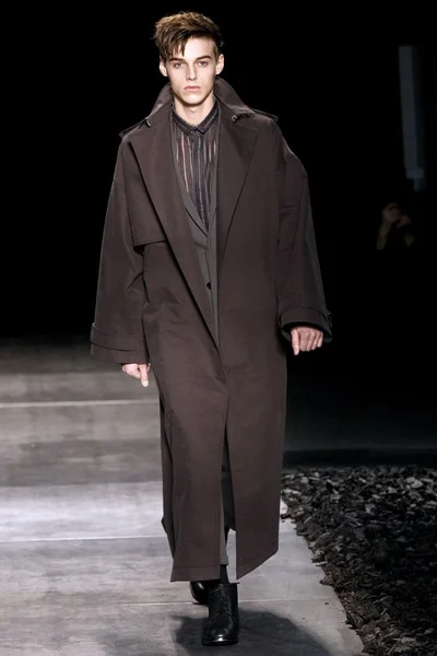 Look 38